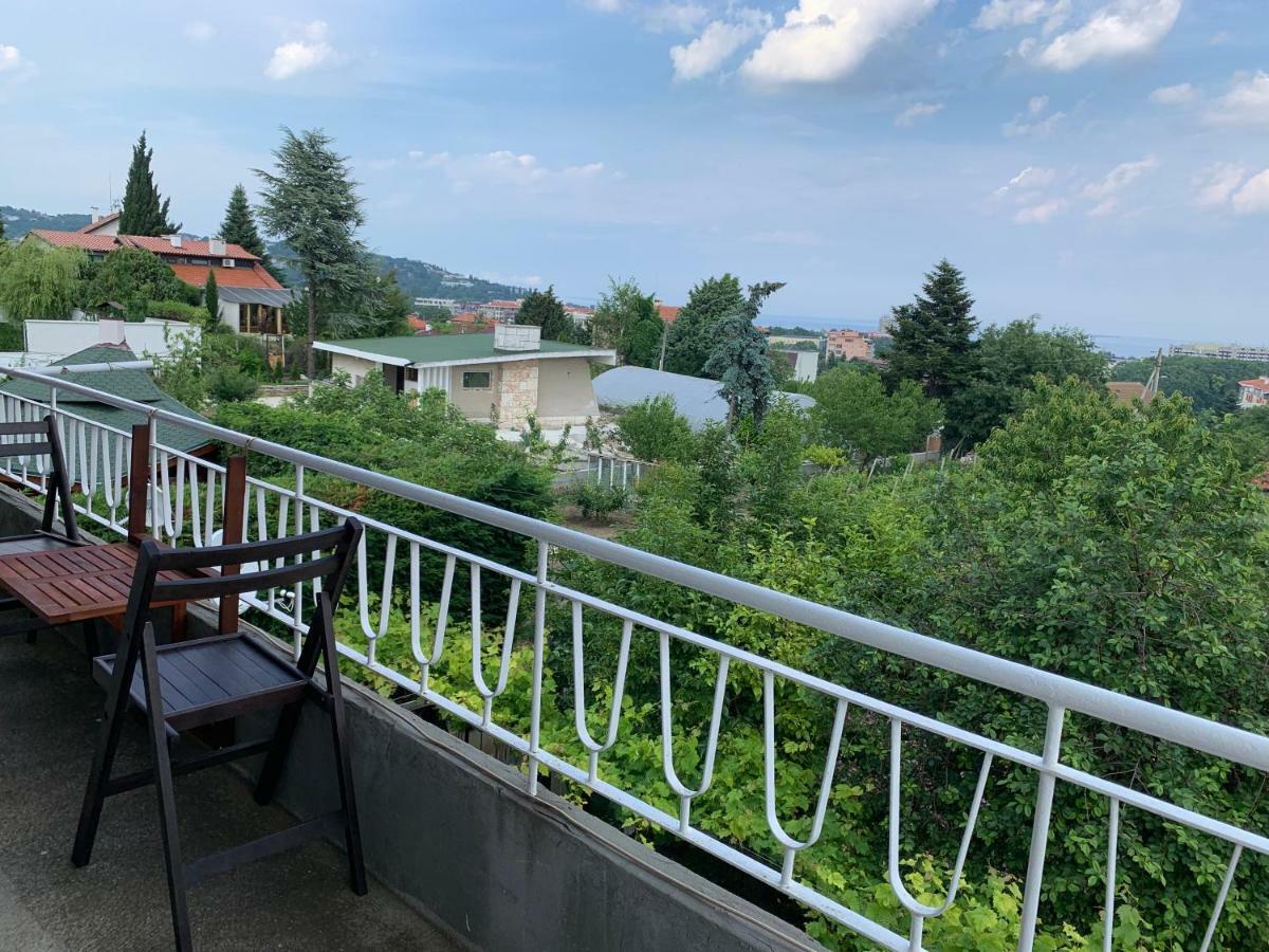 във артемида Apartment