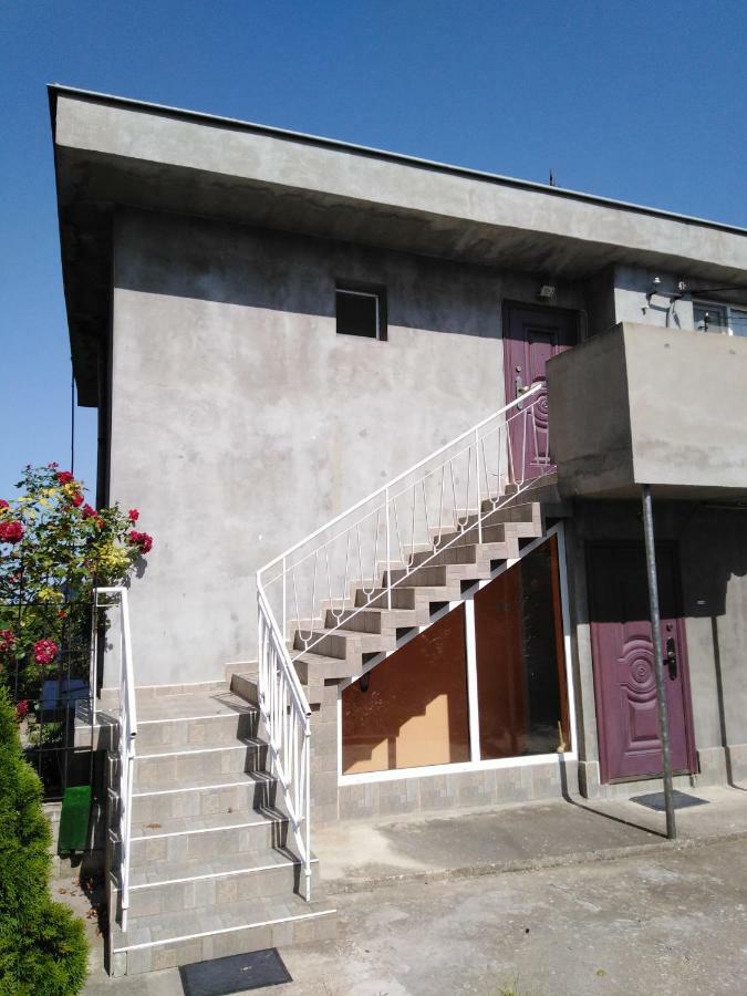 във артемида Apartment