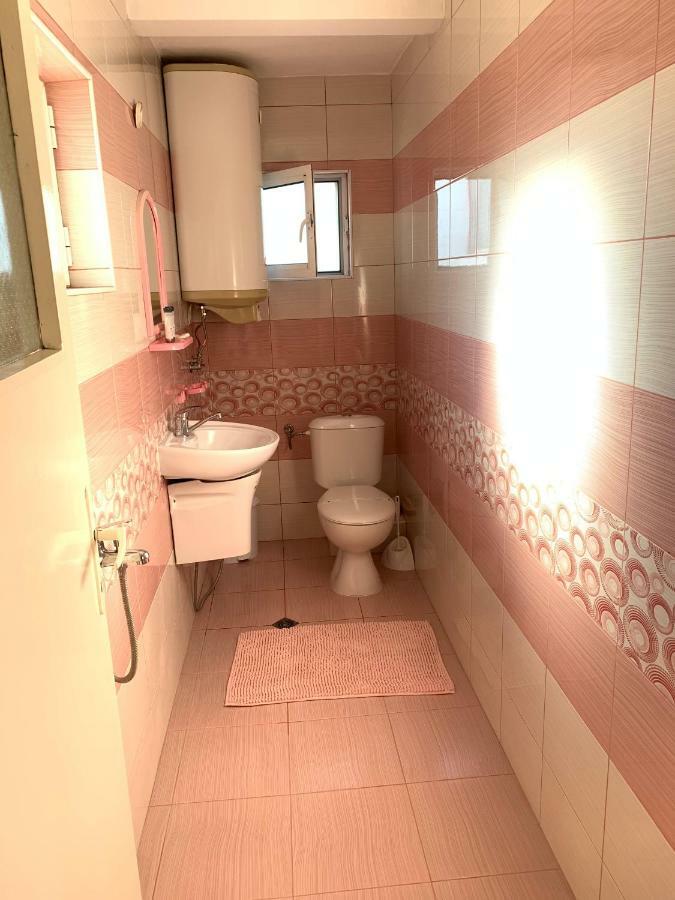 във артемида Apartment